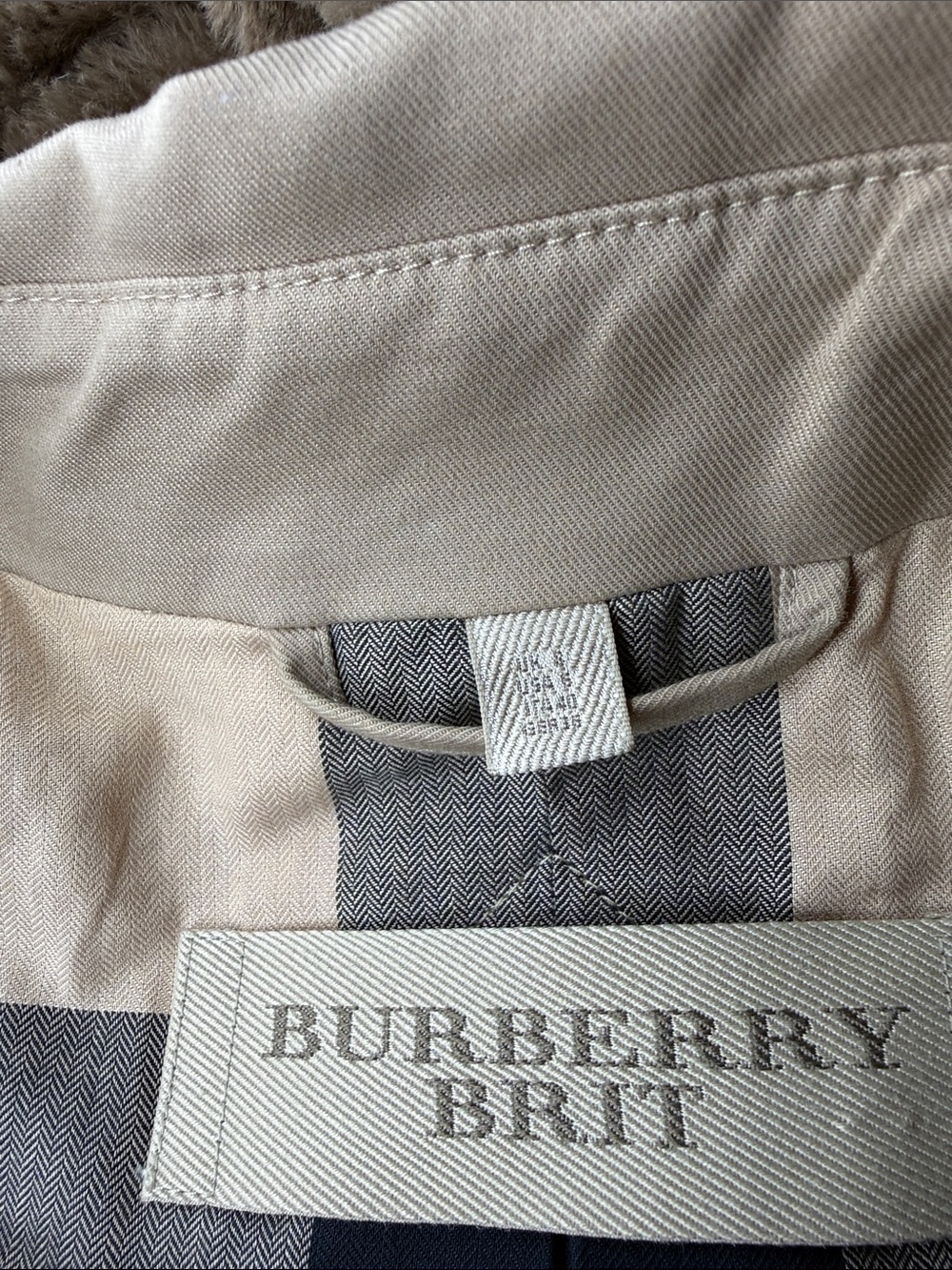 Burberry Brit brookleigh double button trench - Picture 8 of 11